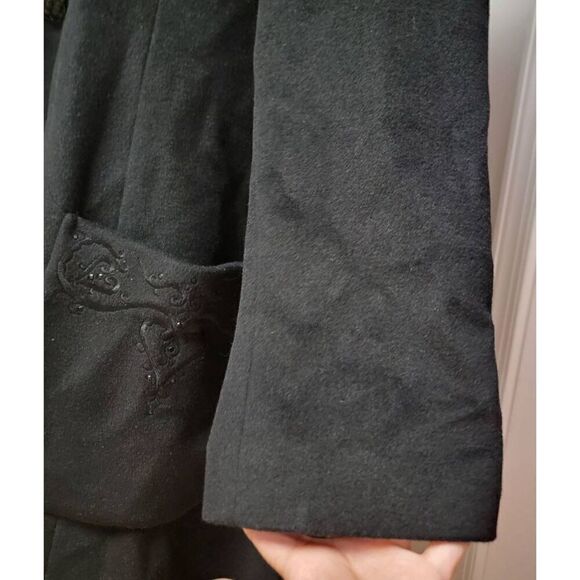 St. John Wool/Cashmere  Opera  Crystal Embroidery Coat 12 - Picture 5 of 12